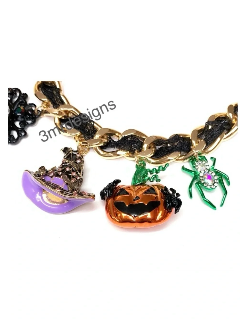 NWT Betsey J. 💋WITCHY LACE FRONTAL CHARMS Gold Tone Glass Crystals Necklace